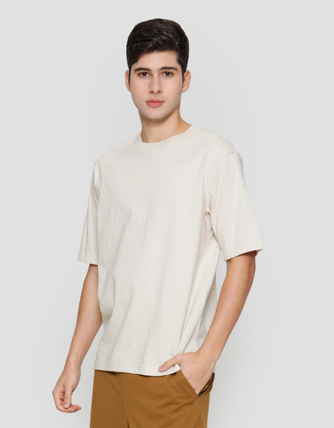 Suko Oversized Garis Kerah Bulat Kaos Lengan Pendek Pria