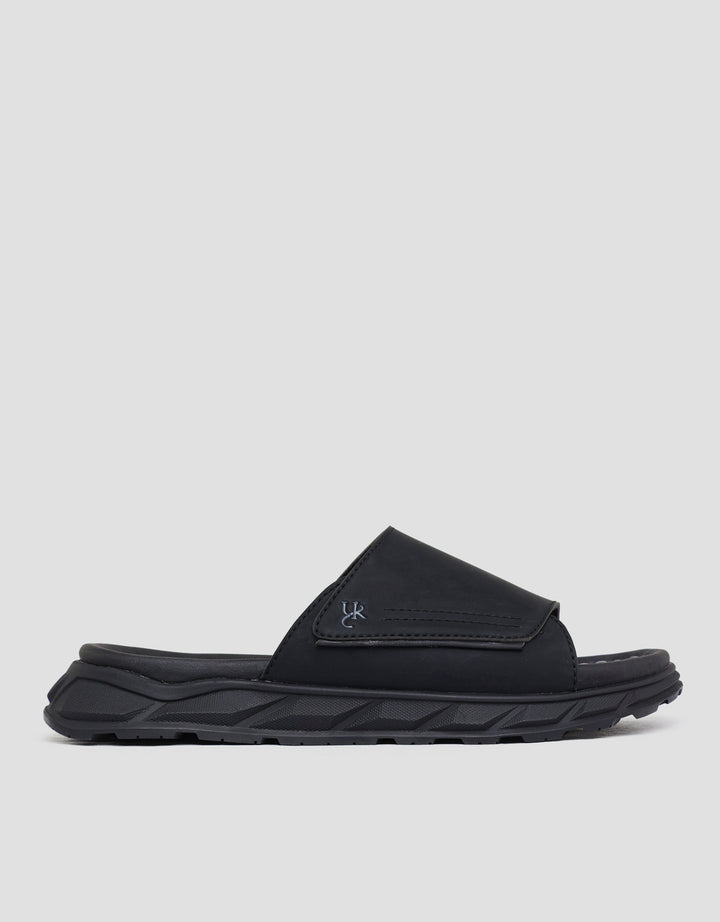 Yongki Komaladi Slip On Sandal Slipper Pria
