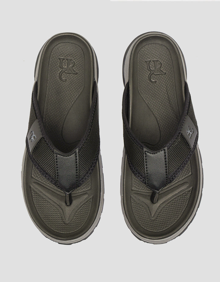 Yongki Komaladi Sandal Flipflop Pria