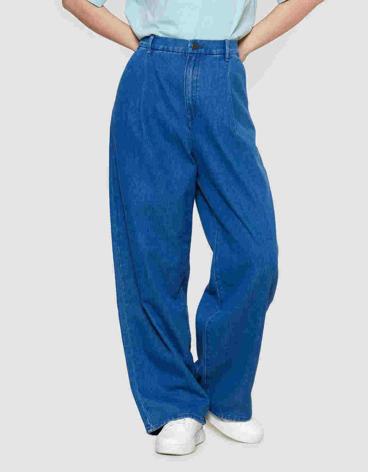 Suko Lipit Drapey Celana Panjang Jeans Wanita