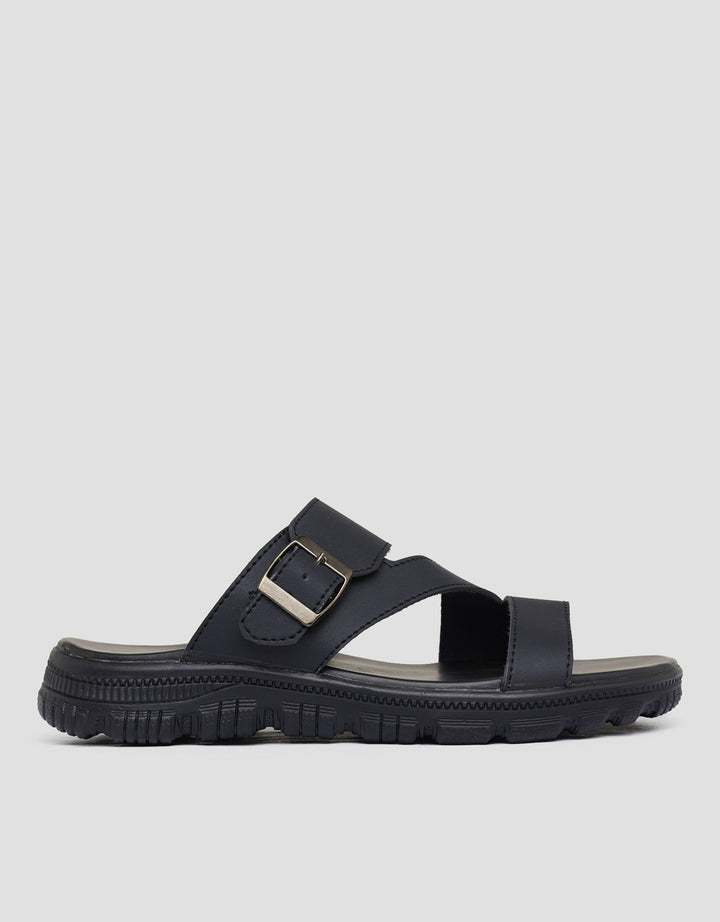Yongki Komaladi Buckle Sandal Slipper Men