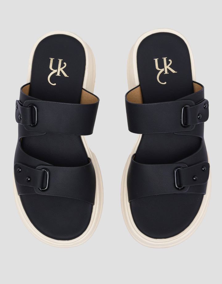 Yongki Komaladi Velcro Sepatu Sandal Wedges Wanita