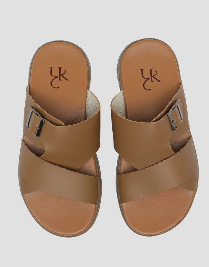 Yongki Komaladi Buckle Sandal Slipper Pria