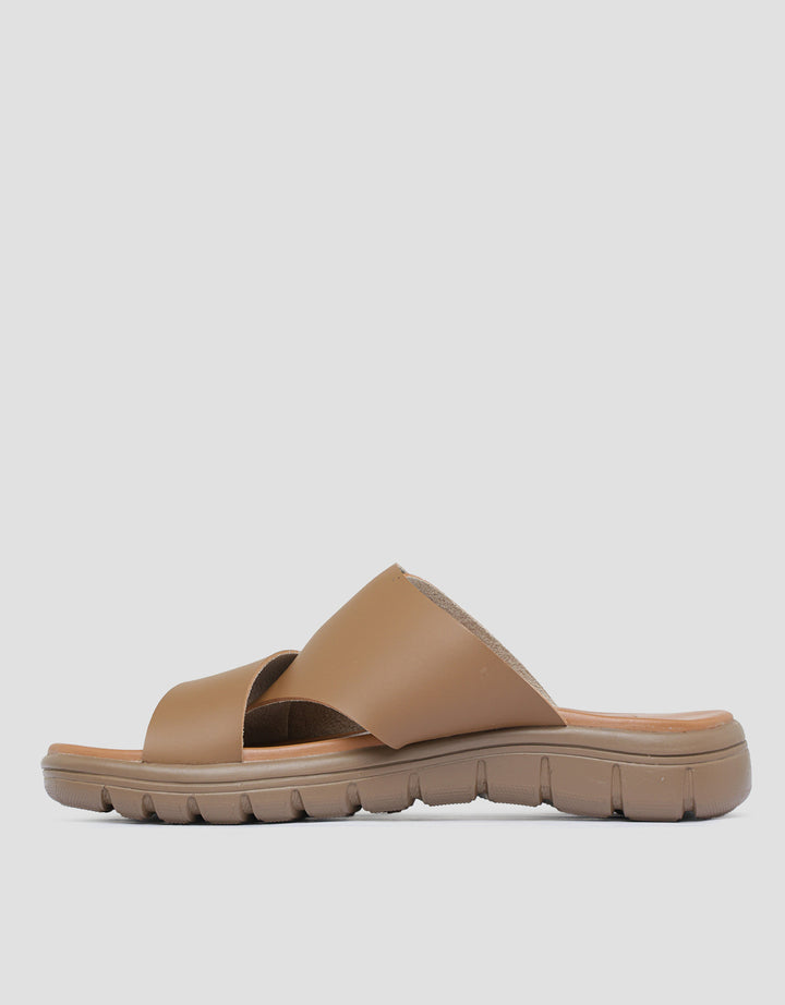 Yongki Komaladi Buckle Sandal Slipper Pria