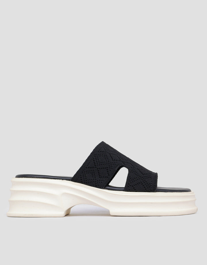 Yongki Komaladi ATN4003 Sandal Wanita