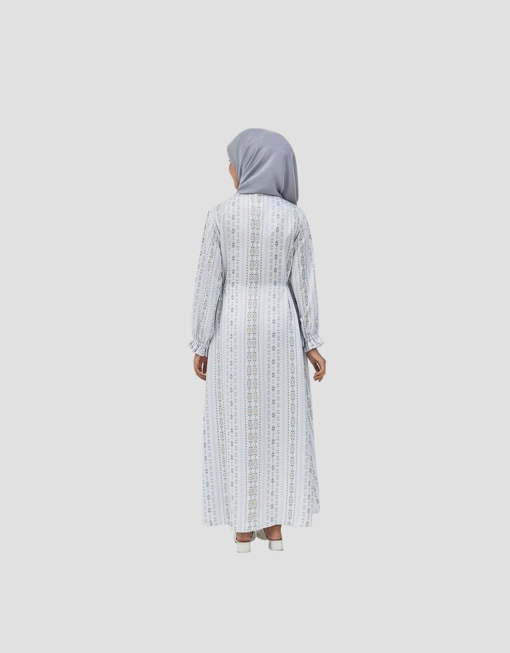 Geela Vahira Modest Desain Gaun untuk Wanita