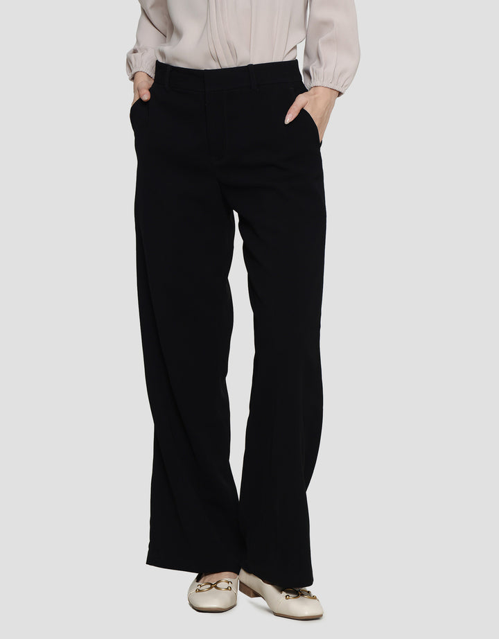 CONNEXION STRAIGHT TRICOTINE NEW FIT CELANA PANJANG WANITA