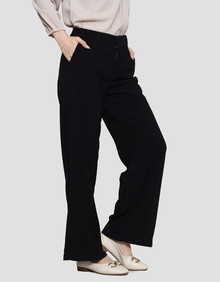 CONNEXION STRAIGHT TRICOTINE NEW FIT CELANA PANJANG WANITA
