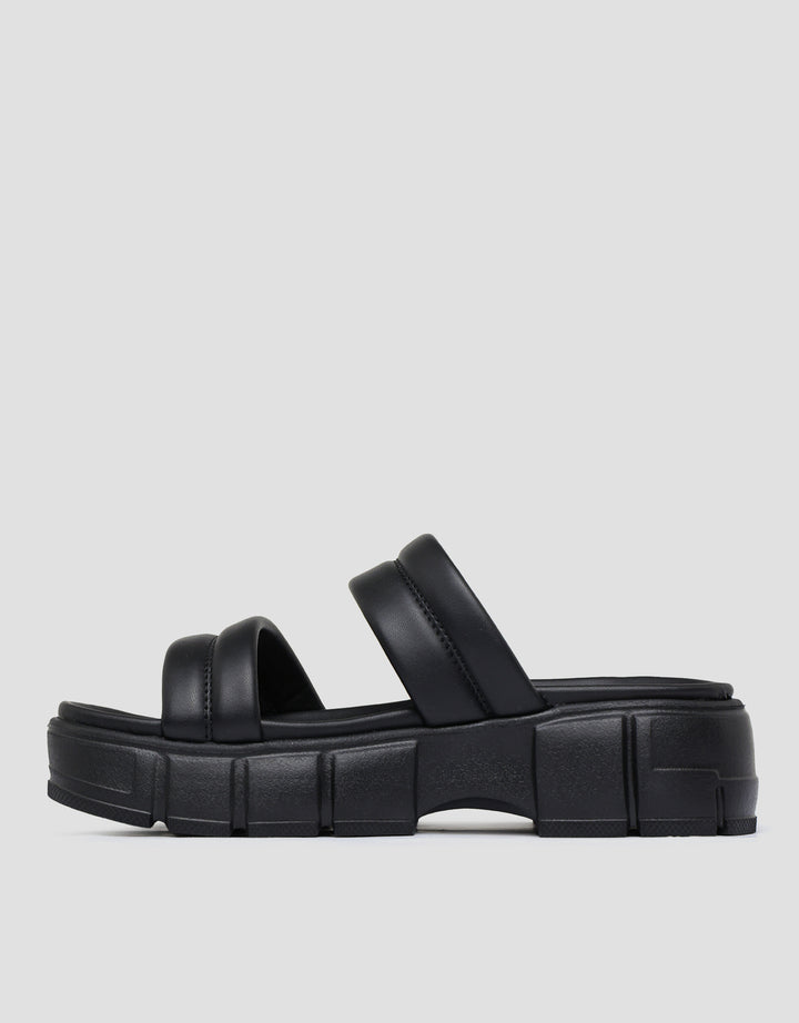 Yongki Komaladi Double Stitching Strap Sandal Wanita