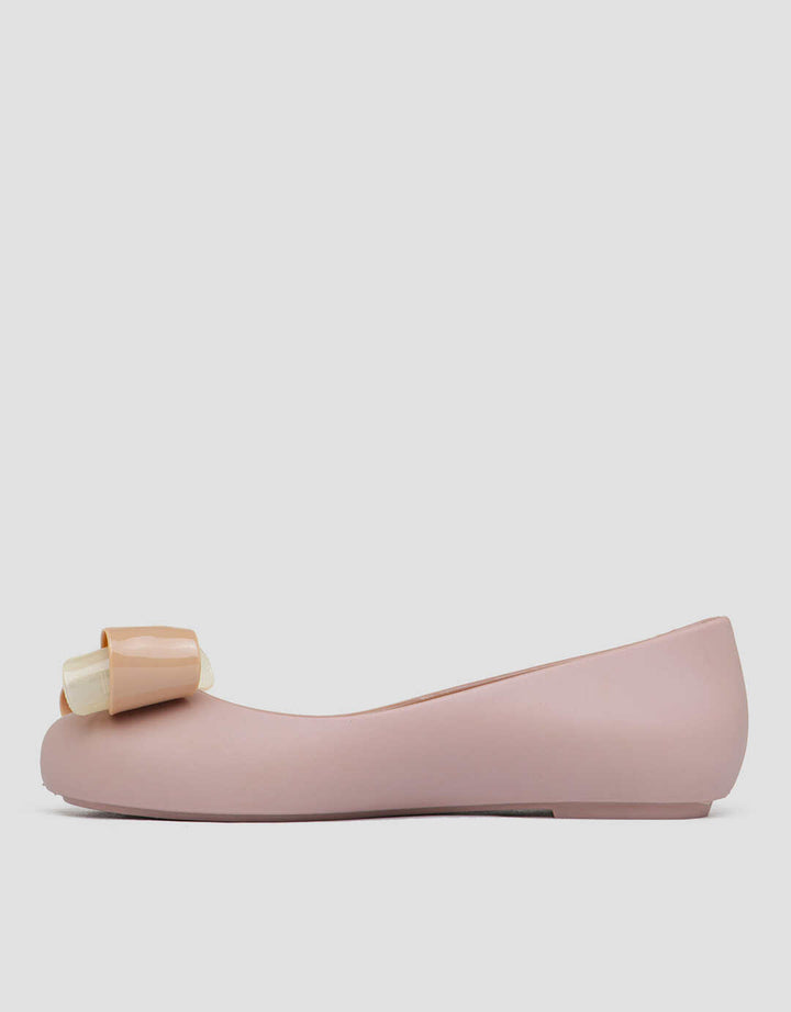 Yongki Komaladi Flower Brooch Women's Flat Shoes