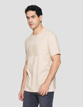 Cole Graphic Gradation Lines Print Kaos Lengan Pendek Pria