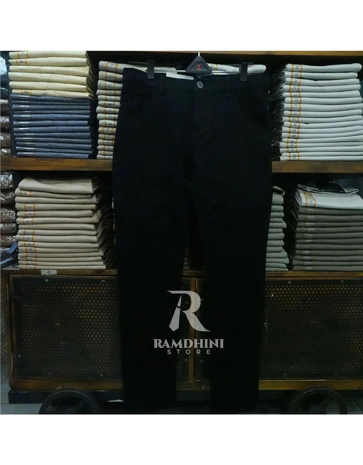 Andrew Smith Celana Polos Pria