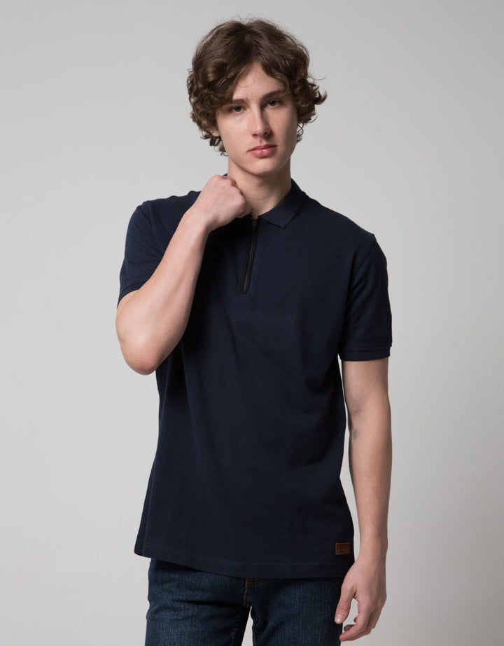 Cardinal Jeans Polo Shirt Wangky Pria
