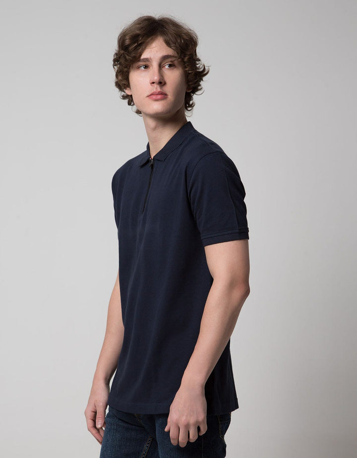 Cardinal Jeans Polo Shirt Wangky Pria
