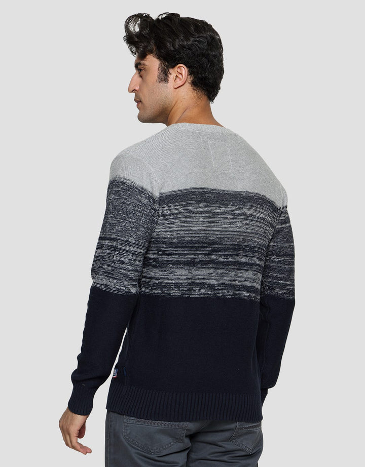 Cardinal Jeans Gradasi Warna Sweater Pria