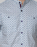 Johnwin Kemeja Detail Neck Casual