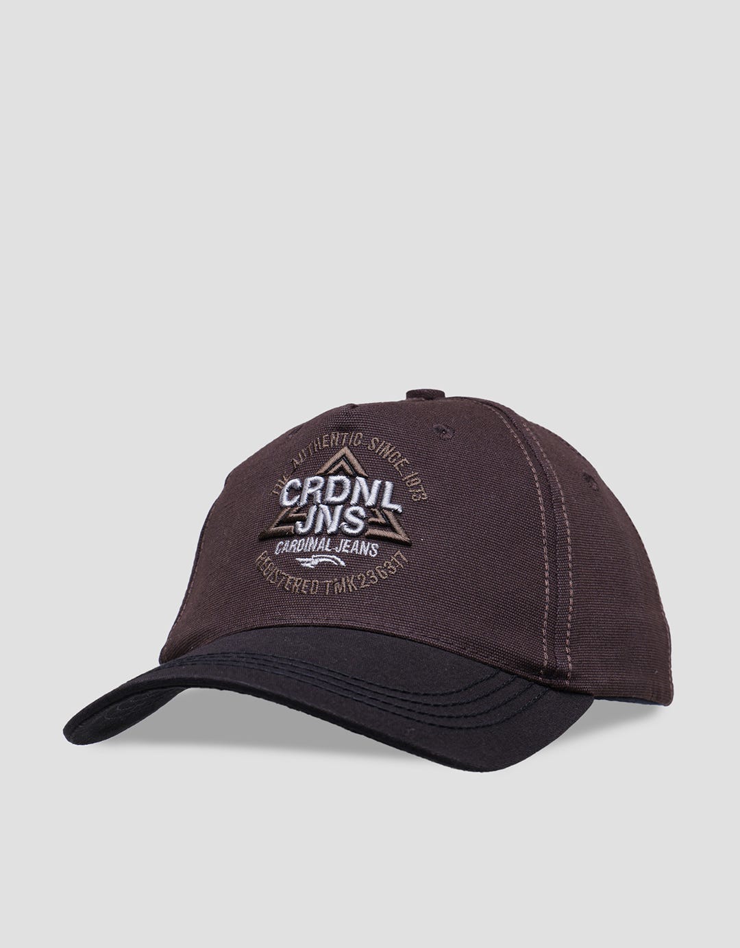 Cardinal Jeans Logo Embos Bordir Topi Pria
