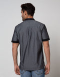 Cardinal Jeans Kemeja Koko Lengan Pendek Cubes Print