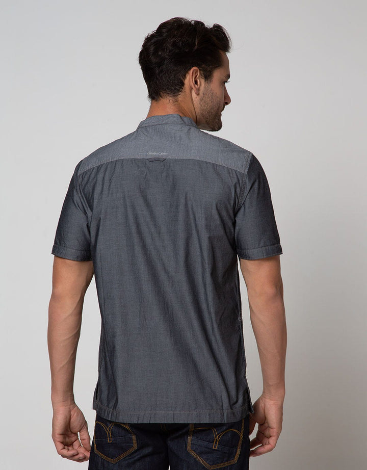 Cardinal Jeans Kemeja Koko Lengan Pendek V Print