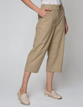 Details Long Pants 78 With Cullotes Shape W Button At Front