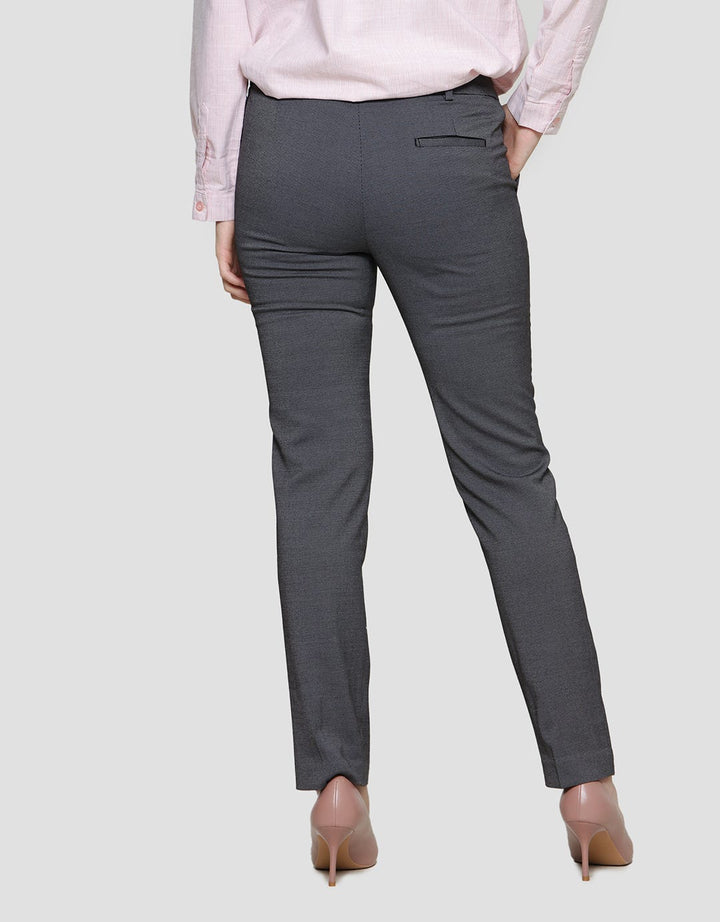 Cardinal Femme Celana Panjang Slimfit Wanita