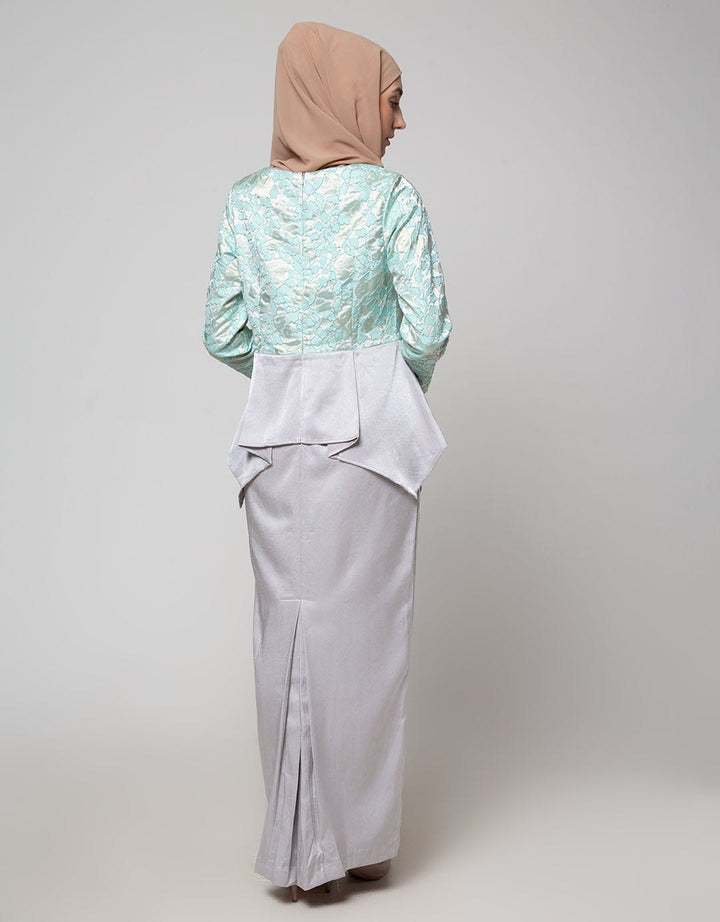 Cardinal Femme Gamis Layer Look