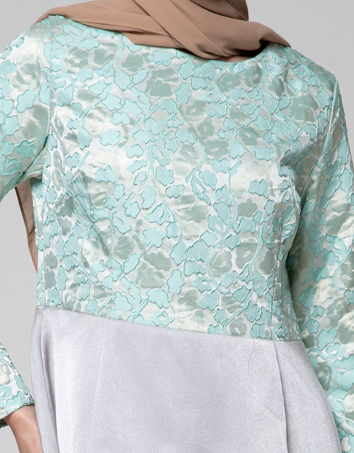 Cardinal Femme Gamis Layer Look