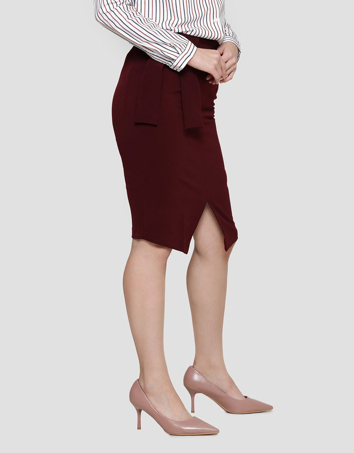Cardinal Femme Rok Wanita