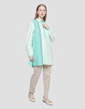 Cardinal Girl Stripe Accent Kemeja Wanita