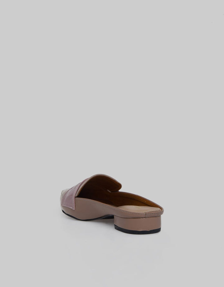 Yongki Komaladi Mules Zelo Strap Accent