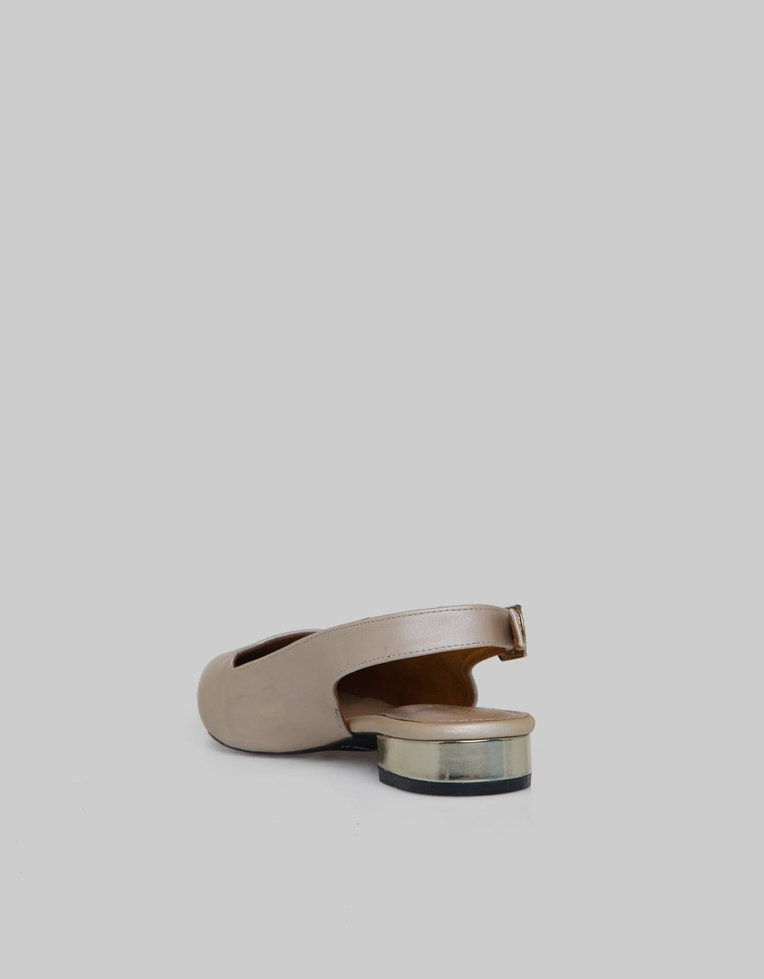 Yongki Komaladi Zelo Pointed Women's Shoes