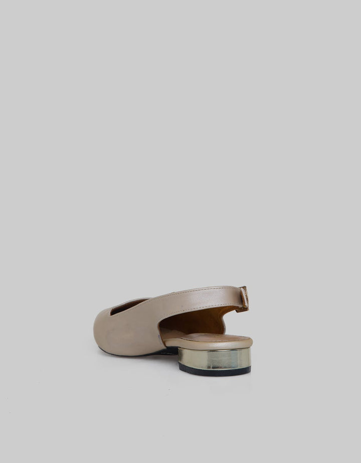 Yongki Komaladi Zelo Pointed Women's Shoes