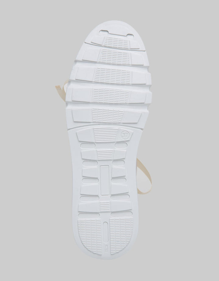 Yongki Komaladi Casual Sneakers