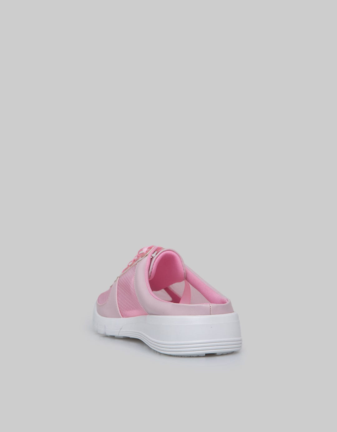 Yongki Komaladi Casual Shoes