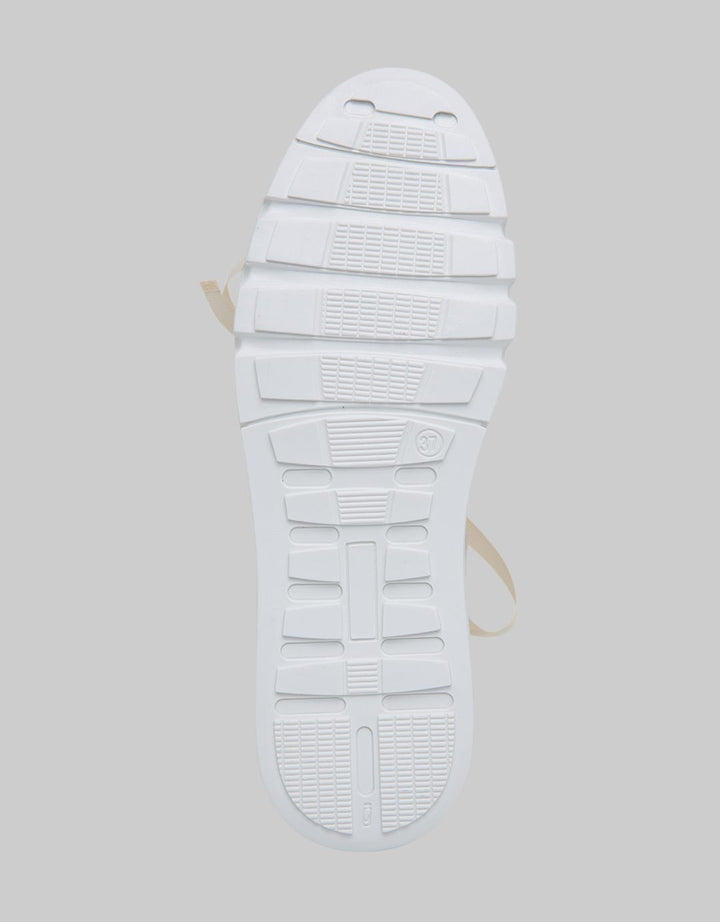 Yongki Komaladi Sneakers Slip On