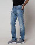 Cardinal Jeans Clean Washed Denim for Men