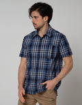Cardinal Jeans Plaid Macro Kemeja Pria