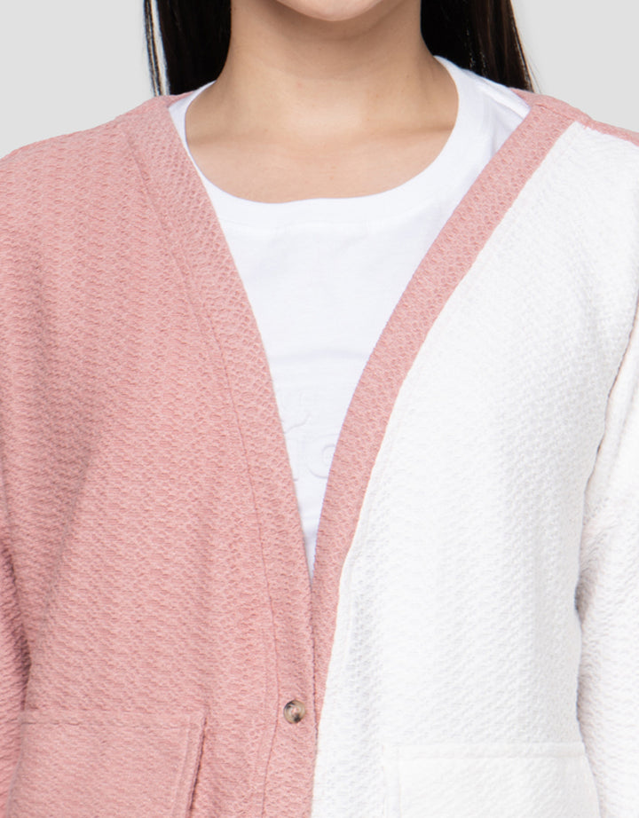 Cardinal Girl Button Sweater Wanita