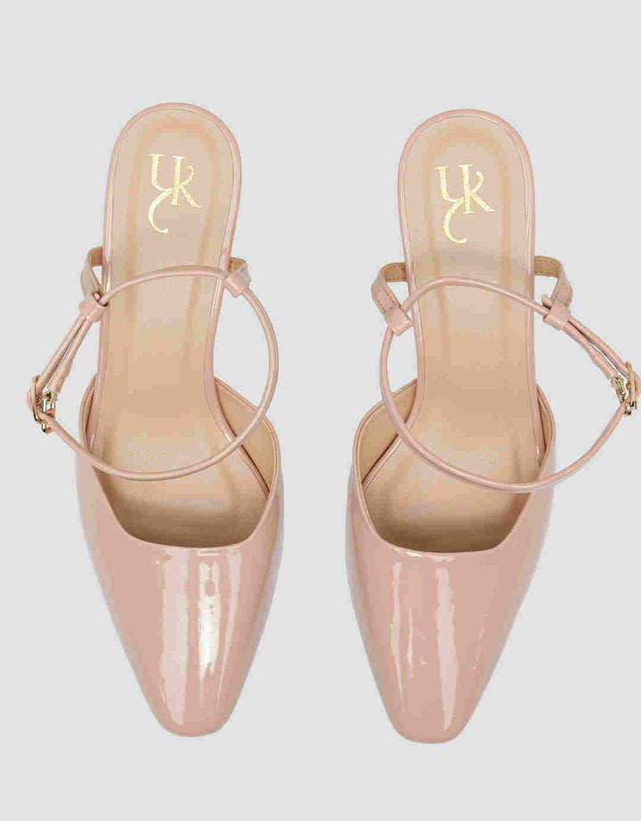Yongki Komaladi Ankle Strap With Buckle Heels Wanita