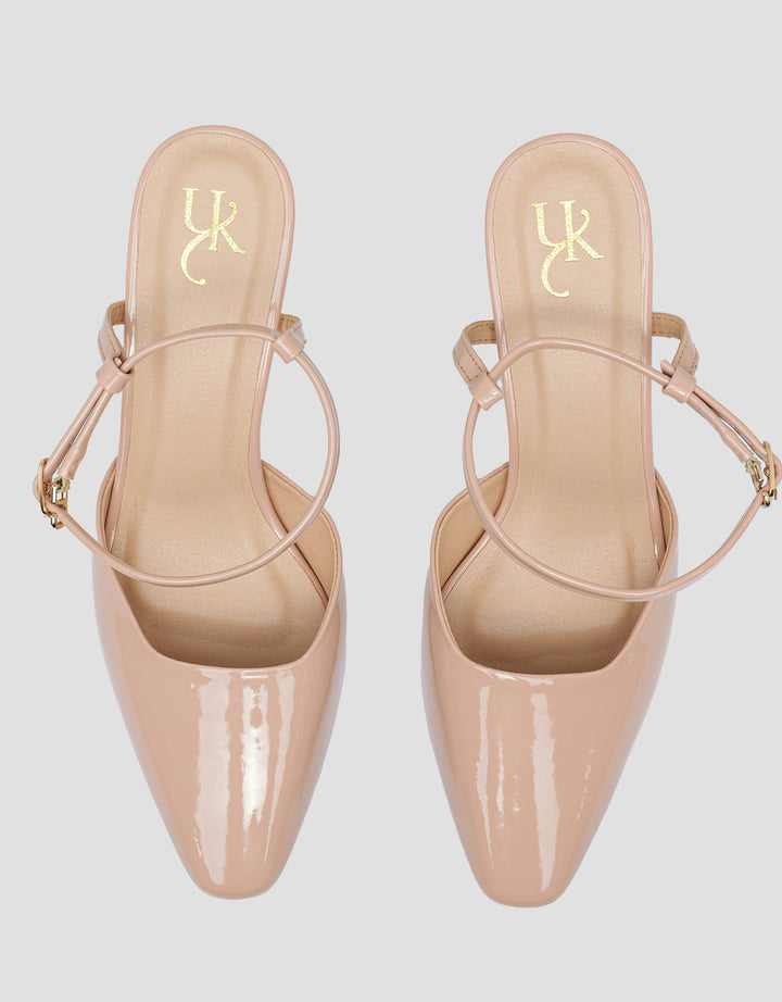 Yongki Komaladi Ankle Strap With Buckle Heels Wanita