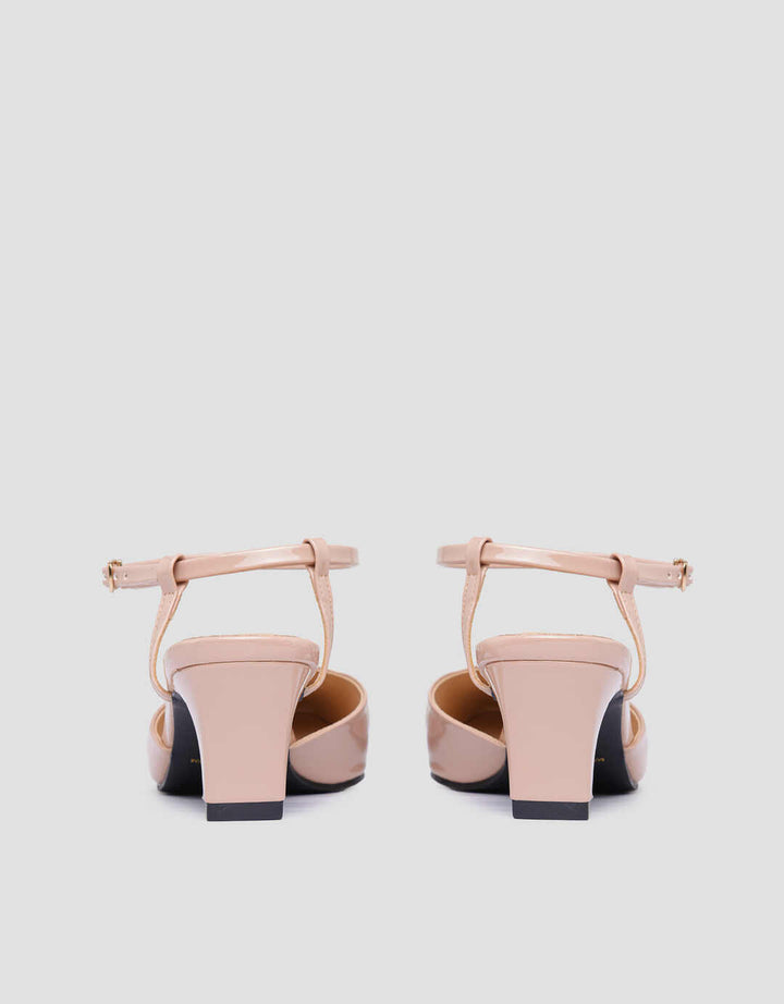Yongki Komaladi Ankle Strap With Buckle Heels Wanita