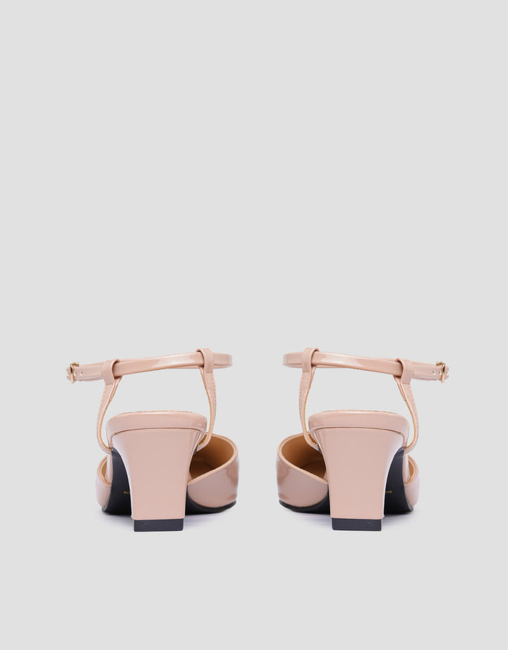 Yongki Komaladi Ankle Strap With Buckle Heels Wanita