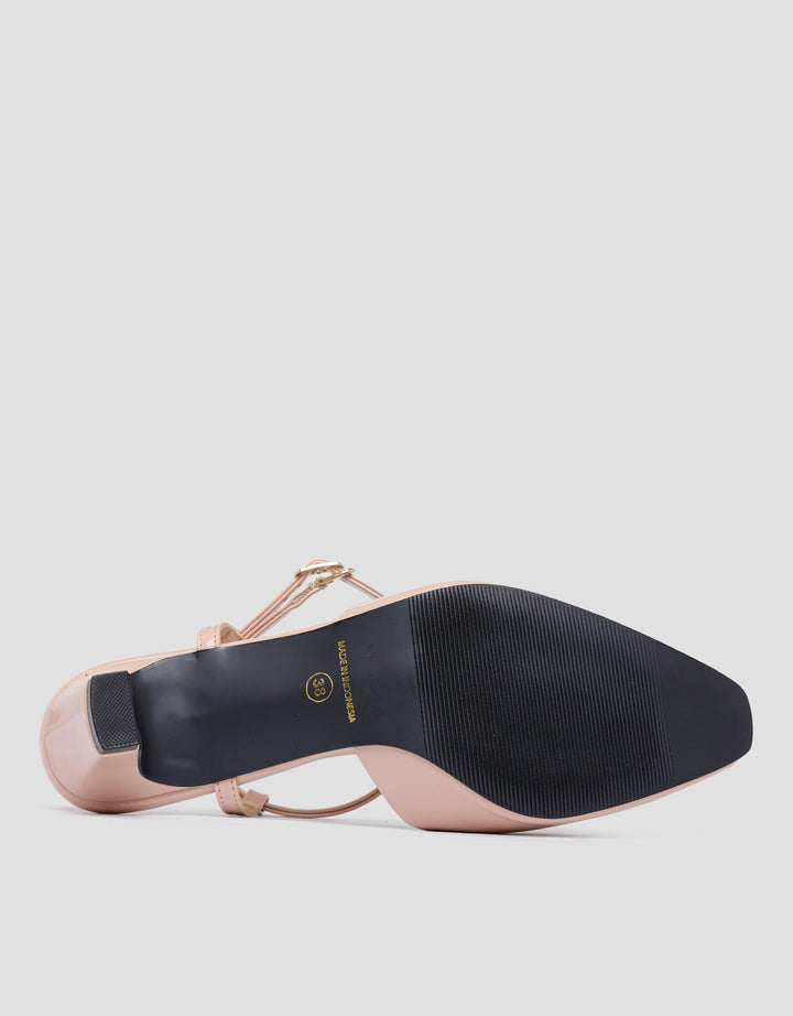 Yongki Komaladi Ankle Strap With Buckle Heels Wanita
