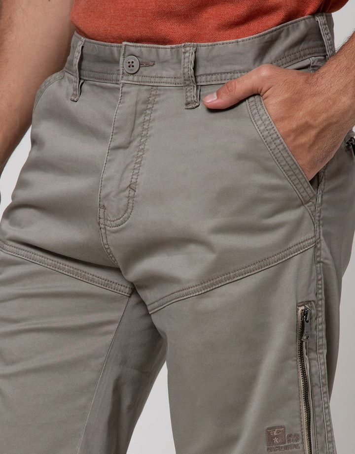 Cardinal Casual Short Pants With Zipper On Side