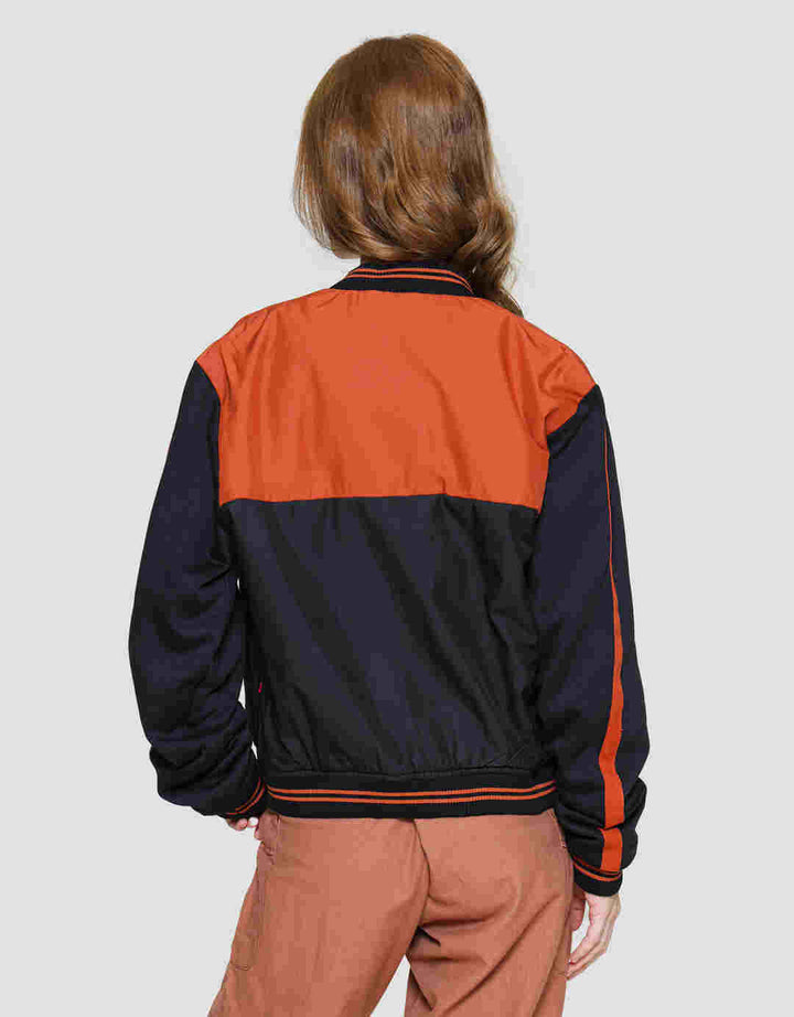 Cardinal Girl Fashion Jaket Wanita