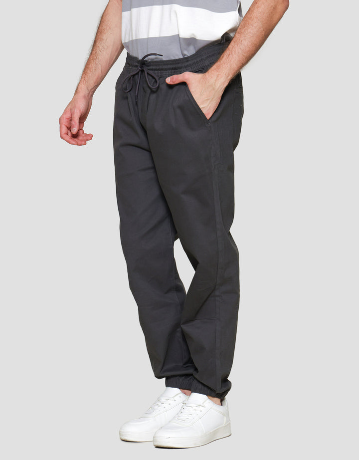 Nevada Basic Color Celana Jogger Pria