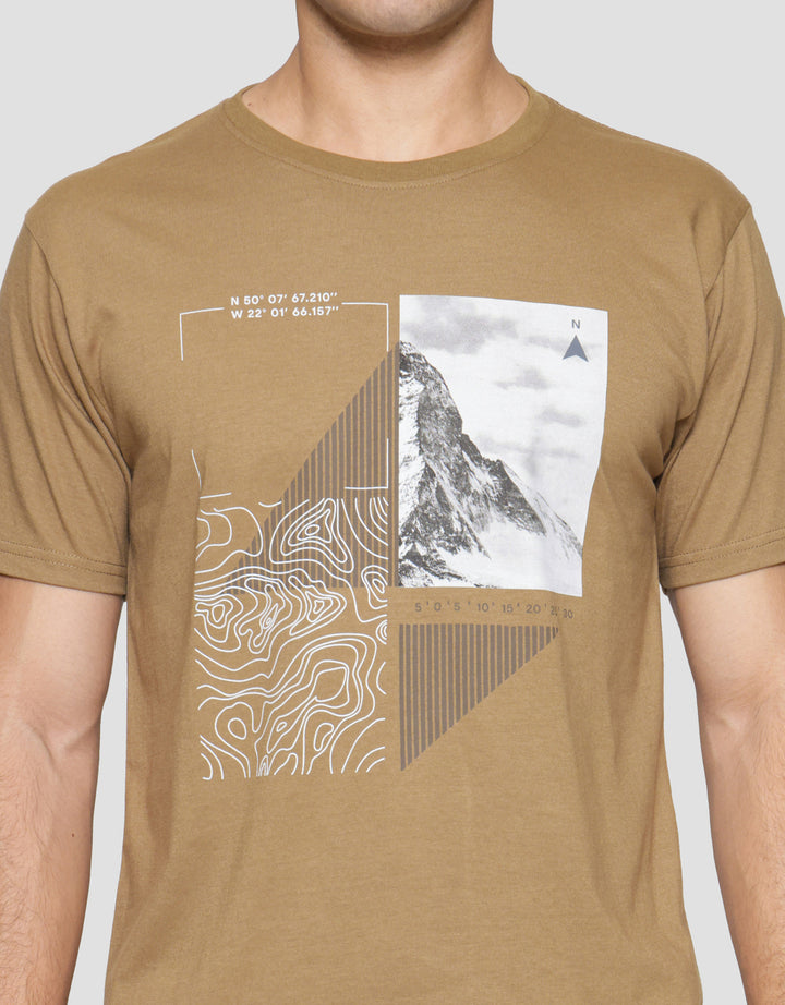 T Zone Photoprint Theme Holiday Outing Print Kaos Lengan Pendek Pria