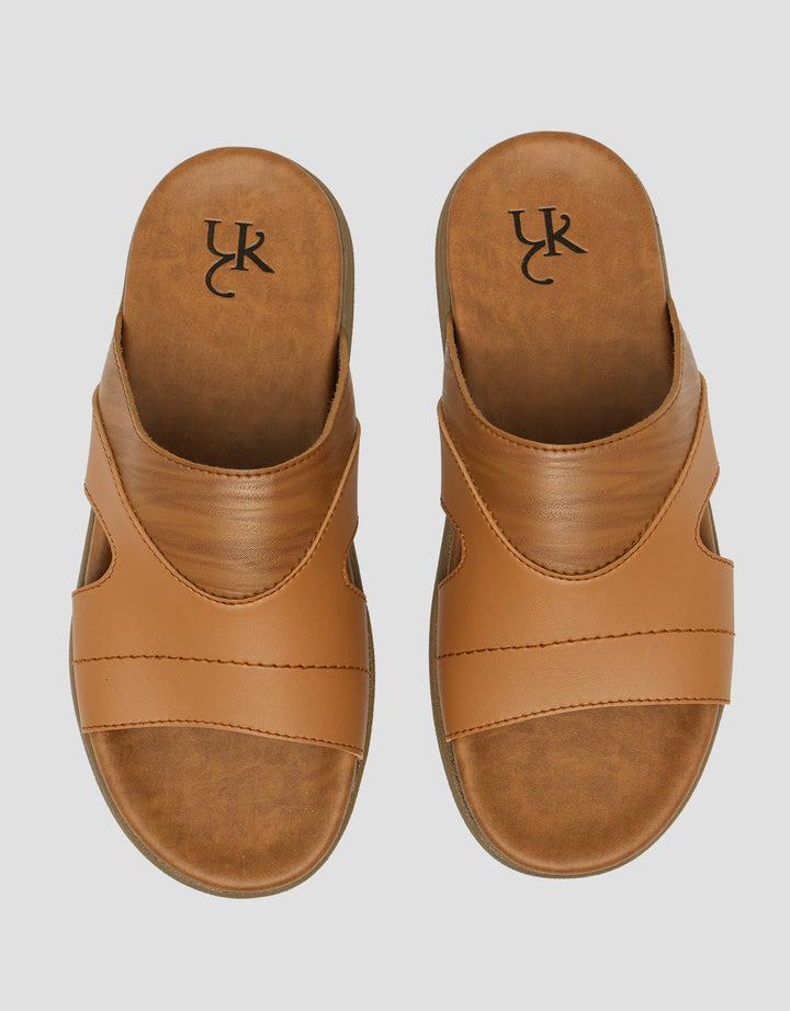 Yongki Komaladi Sandal Pria