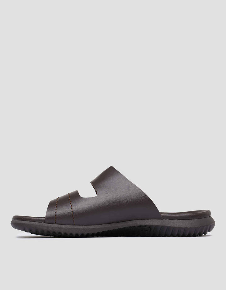 Yongki Komaladi Double Strap Sandal Pria
