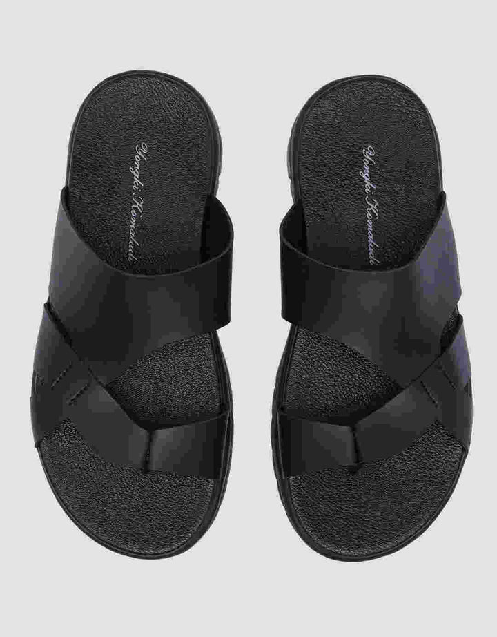 Yongki Komaladi Cross Straps Sandal Pria